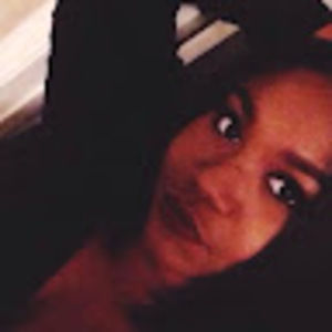 Meet your Posher, Geneia